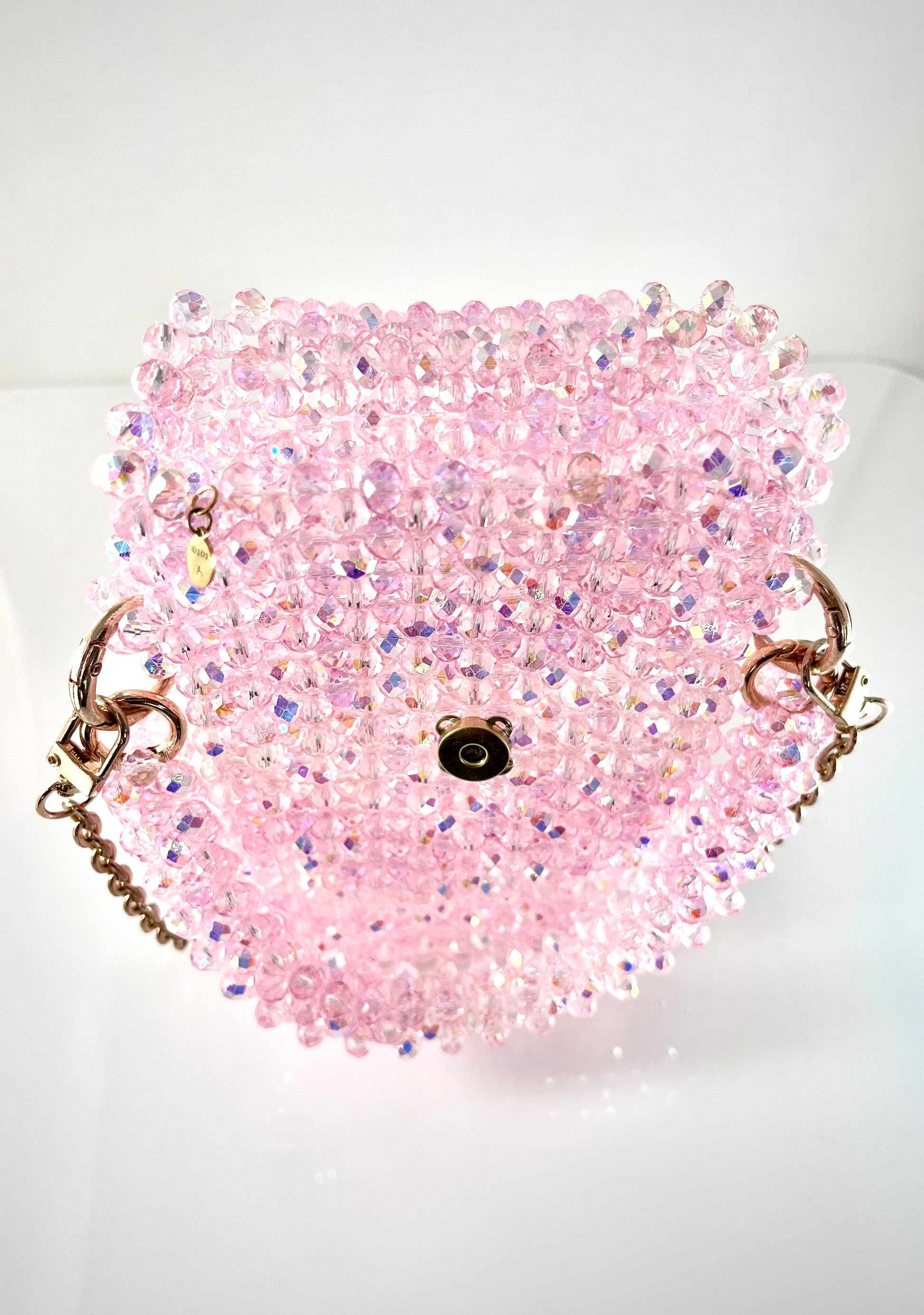 Pochette de téléphone en perles de cristal diamantées finition dorée sans doublure vue de haut - Eleonore Croce