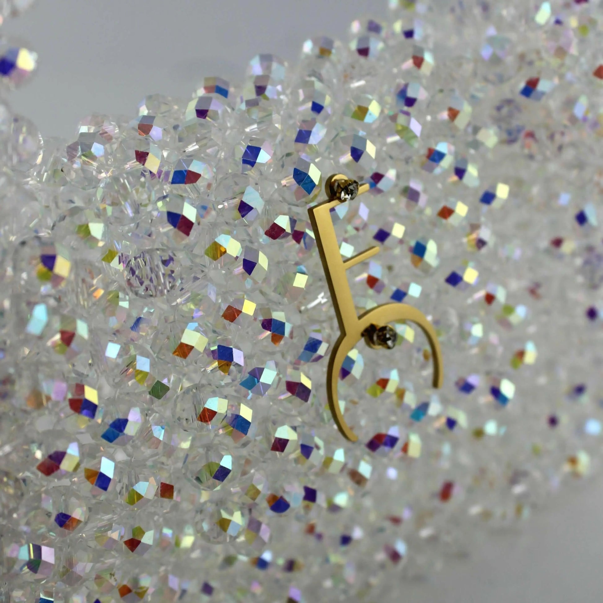 Détail des perles cristal du sac Diamond